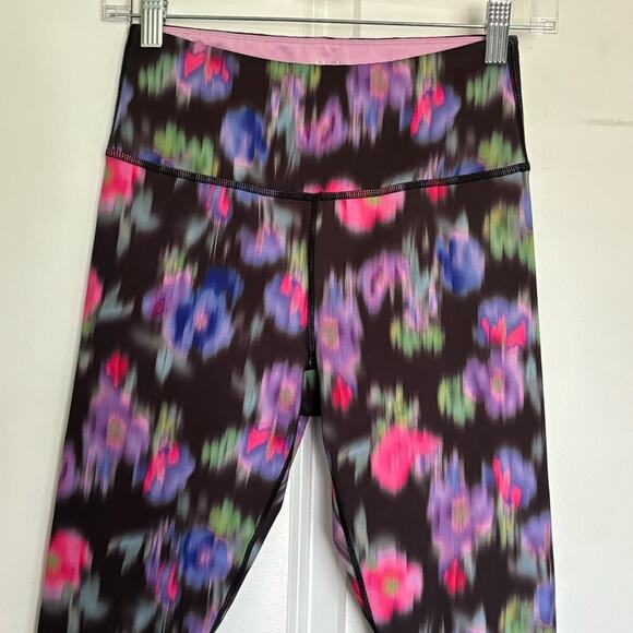 IVL Collective Black Blurred Floral Leggings 6 - Picture 2 of 7